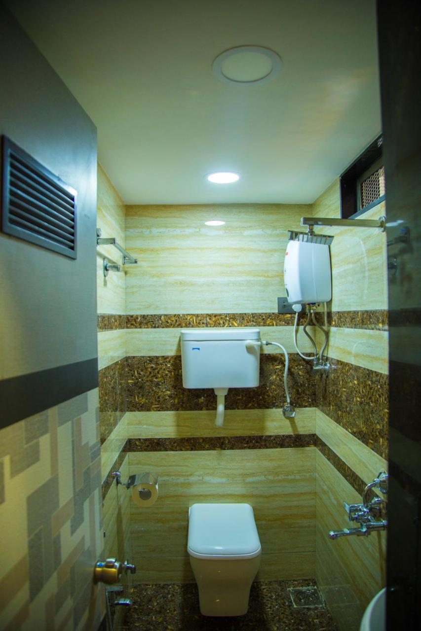 Hotel Tourister Mumbai Exterior foto